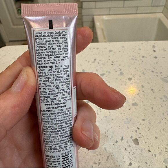 Deluxe Gradual Tan Nourishing Tinted Body Lotion- Dark 20ml/0.6 fl.oz. Brand new - Picture 10 of 14